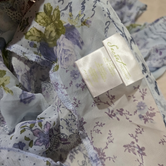SECRET TREASURES SLIP DRESS WITH MATCHING ROBE SIZE L - Picture 5 of 5